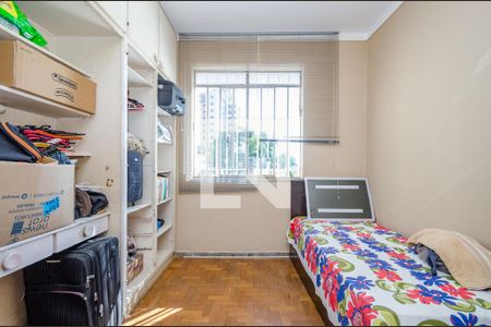 Casa à venda com 500m², 6 quartos e 3 vagas Casa à venda com 500m², 6 quartos e 3 vagasQuarto 3