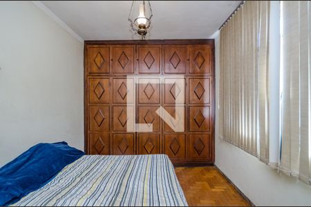 Casa à venda com 500m², 6 quartos e 3 vagas Casa à venda com 500m², 6 quartos e 3 vagasQuarto 2