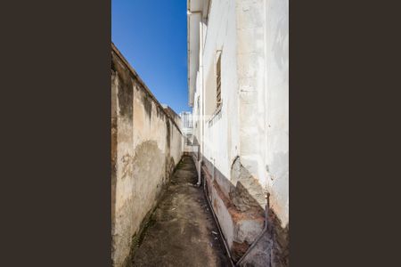 Casa à venda com 500m², 6 quartos e 3 vagas Casa à venda com 500m², 6 quartos e 3 vagasQuintal