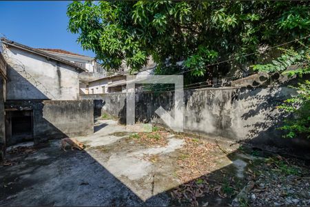 Casa à venda com 500m², 6 quartos e 3 vagas Casa à venda com 500m², 6 quartos e 3 vagasQuintal