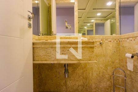 Apartamento para alugar com 196m², 3 quartos e 3 vagasLavabo