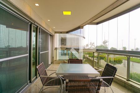 Apartamento para alugar com 196m², 3 quartos e 3 vagasVaranda da Sala/Cozinha