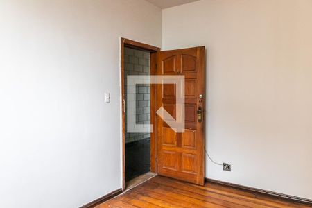 Sala de apartamento à venda com 2 quartos, 70m² em São Tomaz, Belo Horizonte
