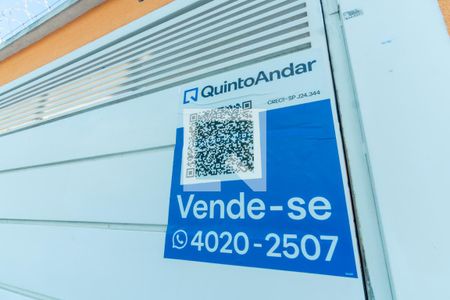 Casa à venda com 90m², 3 quartos e 2 vagas Casa à venda com 90m², 3 quartos e 2 vagasPlaca