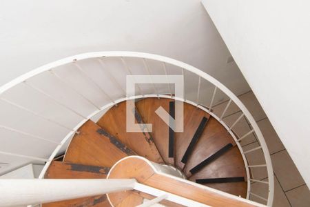 Apartamento à venda com 476m², 5 quartos e 1 vagaescada 3º andar