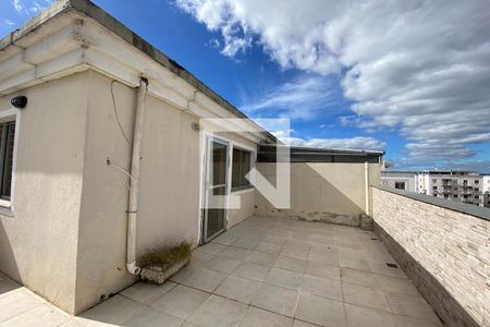 Apartamento à venda com 109m², 2 quartos e 1 vagaSacada da Sala 2