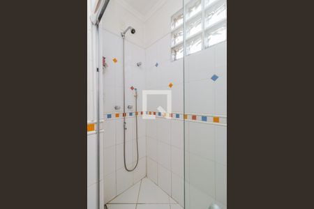 Casa à venda com 340m², 6 quartos e 7 vagasBanheiro social