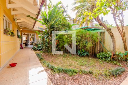 Casa à venda com 340m², 6 quartos e 7 vagasQuintal