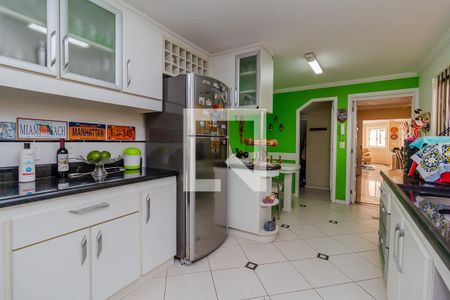 Casa à venda com 340m², 6 quartos e 7 vagasCozinha