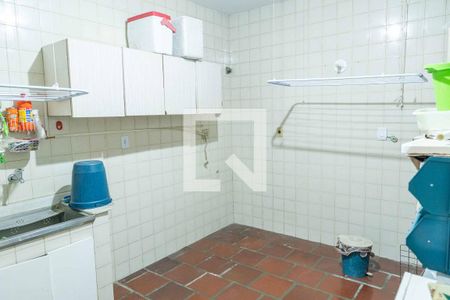 Casa à venda com 380m², 3 quartos e 2 vagasÁrea de Serviço