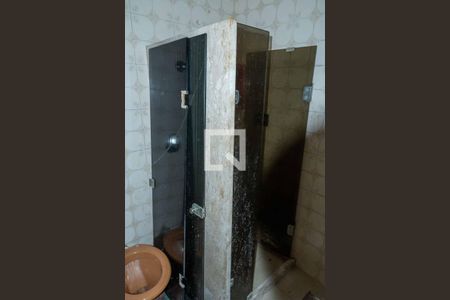 Casa à venda com 380m², 3 quartos e 2 vagasBanheiro da Suíte 2