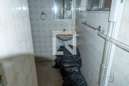 Casa à venda com 380m², 3 quartos e 2 vagasBanheiro da Suíte 2