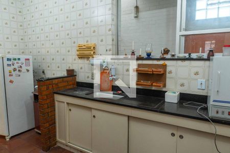 Casa à venda com 380m², 3 quartos e 2 vagasCozinha