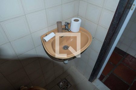 Casa à venda com 380m², 3 quartos e 2 vagasBanheiro de Serviço