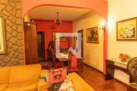 Sala de casa à venda com 3 quartos, 380m² em São Francisco, Niterói