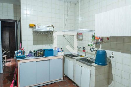 Casa à venda com 380m², 3 quartos e 2 vagasÁrea de Serviço