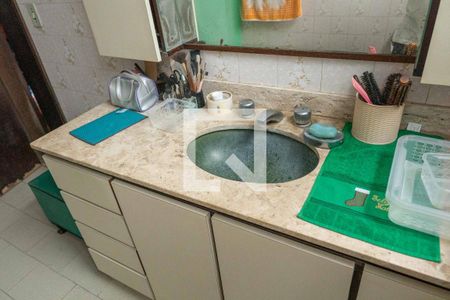 Casa à venda com 380m², 3 quartos e 2 vagasBanheiro da Suíte 1