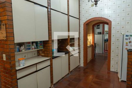 Casa à venda com 380m², 3 quartos e 2 vagasCozinha