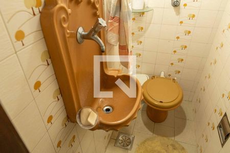 Casa à venda com 380m², 3 quartos e 2 vagasLavabo