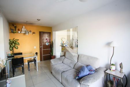 Sala de apartamento para alugar com 2 quartos, 53m² em Pechincha, Rio de Janeiro