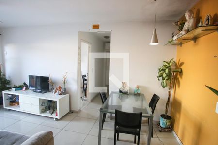 Sala de apartamento para alugar com 2 quartos, 53m² em Pechincha, Rio de Janeiro