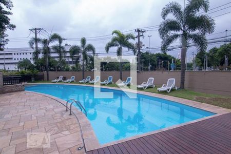 Apartamento à venda com 65m², 2 quartos e 1 vaga Apartamento à venda com 65m², 2 quartos e 1 vagaPiscina