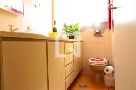 Apartamento à venda com 78m², 2 quartos e 1 vaga Apartamento à venda com 78m², 2 quartos e 1 vagaBanheiro Social