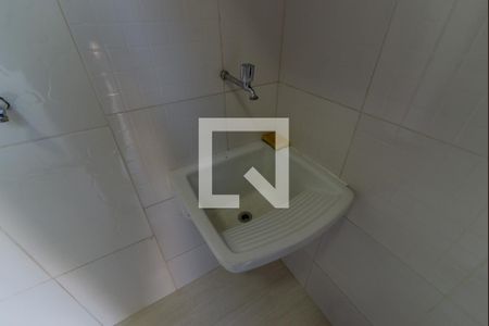 Casa para alugar com 75m², 2 quartos e sem vagaÁrea de Serviço