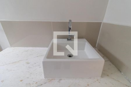 Apartamento para alugar com 100m², 3 quartos e sem vagaBanheiro