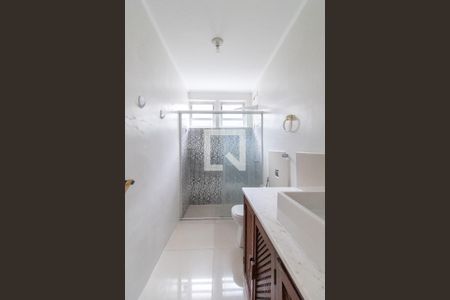 Apartamento para alugar com 100m², 3 quartos e sem vagaBanheiro