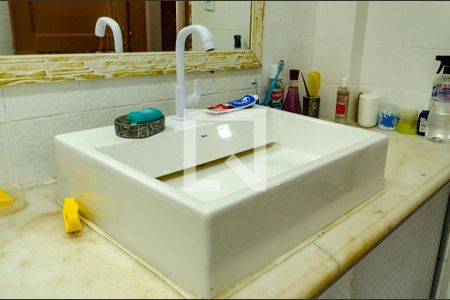 Apartamento para alugar com 100m², 3 quartos e sem vagaBanheiro