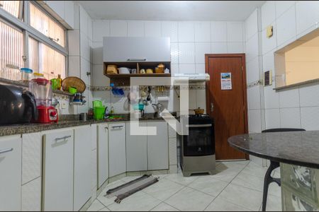 Apartamento para alugar com 100m², 3 quartos e sem vagaCozinha