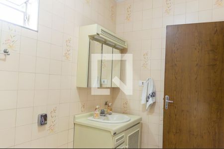 Casa à venda com 143m², 2 quartos e 3 vagas Casa à venda com 143m², 2 quartos e 3 vagasBanheiro 1