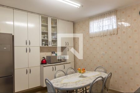 Casa à venda com 143m², 2 quartos e 3 vagas Casa à venda com 143m², 2 quartos e 3 vagasCozinha