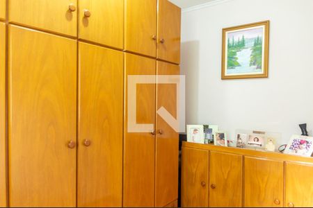 Casa à venda com 143m², 2 quartos e 3 vagas Casa à venda com 143m², 2 quartos e 3 vagasCloset do quarto 2