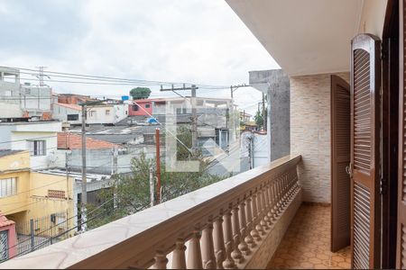 Casa à venda com 143m², 2 quartos e 3 vagas Casa à venda com 143m², 2 quartos e 3 vagasSacada