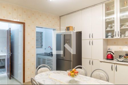 Casa à venda com 143m², 2 quartos e 3 vagas Casa à venda com 143m², 2 quartos e 3 vagasCozinha