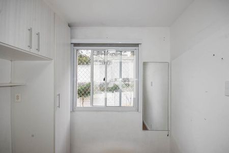 Quarto 1 de apartamento para alugar com 2 quartos, 42m² em Jardim Novo Taboão, São Paulo