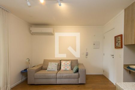 Sala de apartamento para alugar com 1 quarto, 42m² em Cidade Monções, São Paulo