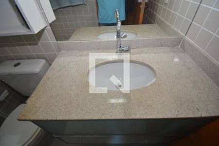 Apartamento para alugar com 65m², 2 quartos e 1 vagaBanheiro da Suíte