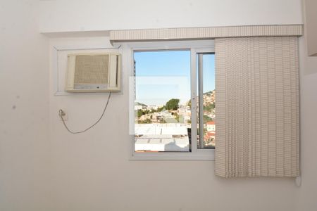 Apartamento para alugar com 65m², 2 quartos e 1 vagaSuíte