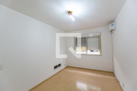 Quarto 1 de apartamento para alugar com 2 quartos, 62m² em Santana, Porto Alegre