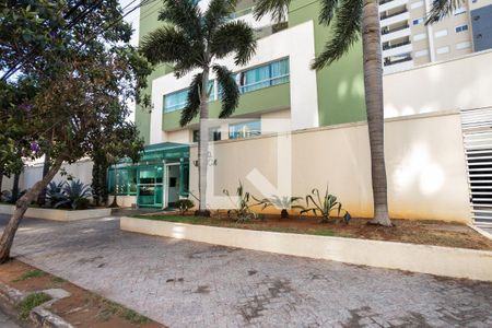 Apartamento para alugar com 90m², 2 quartos e 2 vagasFachada e portaria