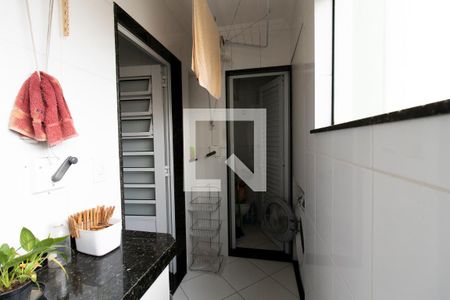 Apartamento à venda com 90m², 3 quartos e 1 vaga Apartamento à venda com 90m², 3 quartos e 1 vagaLavanderia