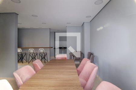 Apartamento para alugar com 37m², 2 quartos e 1 vagaÁrea comum - Salão de festas