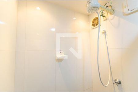 Apartamento à venda com 70m², 2 quartos e 1 vaga Apartamento à venda com 70m², 2 quartos e 1 vagaBanheiro 1