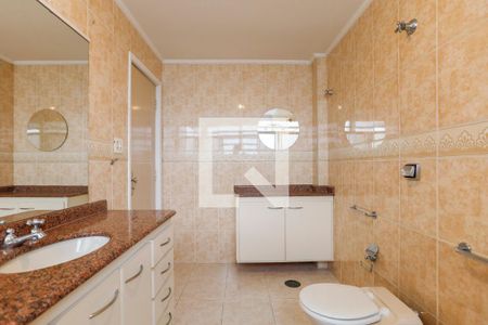 Apartamento à venda com 256m², 4 quartos e 3 vagasBanheiro da Suíte