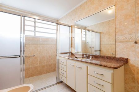 Apartamento à venda com 256m², 4 quartos e 3 vagasBanheiro da Suíte