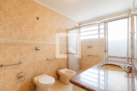 Apartamento à venda com 256m², 4 quartos e 3 vagasBanheiro da Suíte