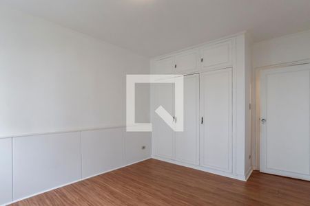 Apartamento à venda com 256m², 4 quartos e 3 vagasQuarto 2